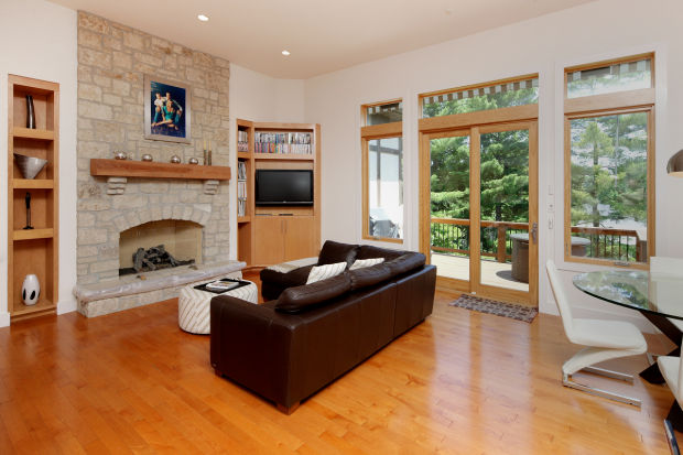 Woodmark1804FR.jpg